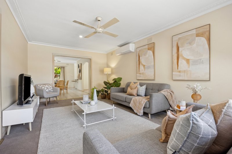 Photo - 2/401 Nepean Highway, Mordialloc VIC 3195 - Image 3