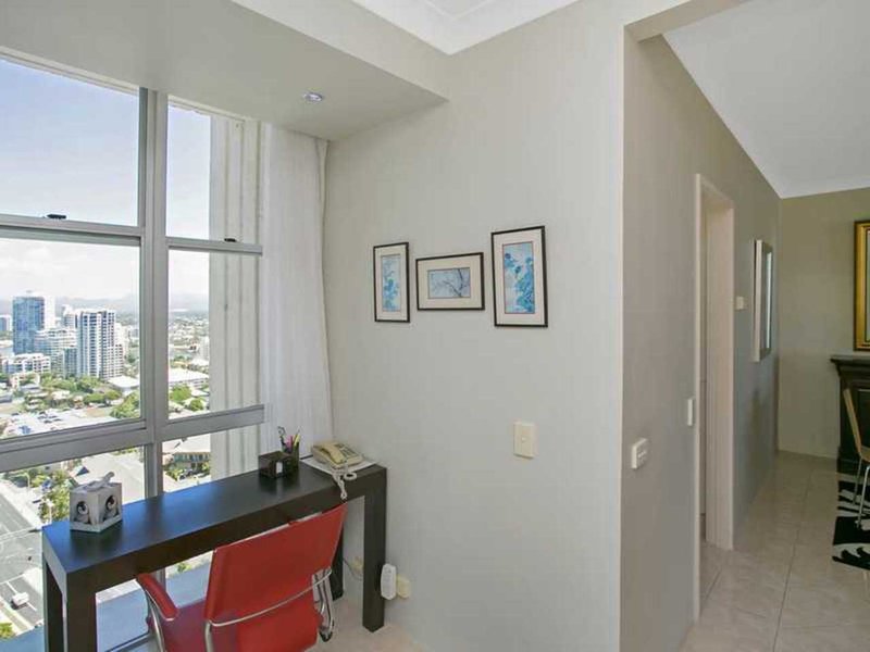 Photo - 2401/3422 Surfers Paradise Boulevard, Surfers Paradise QLD 4217 - Image 6