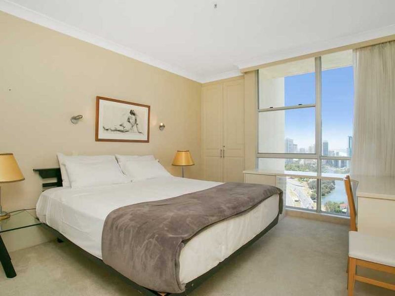 Photo - 2401/3422 Surfers Paradise Boulevard, Surfers Paradise QLD 4217 - Image 7