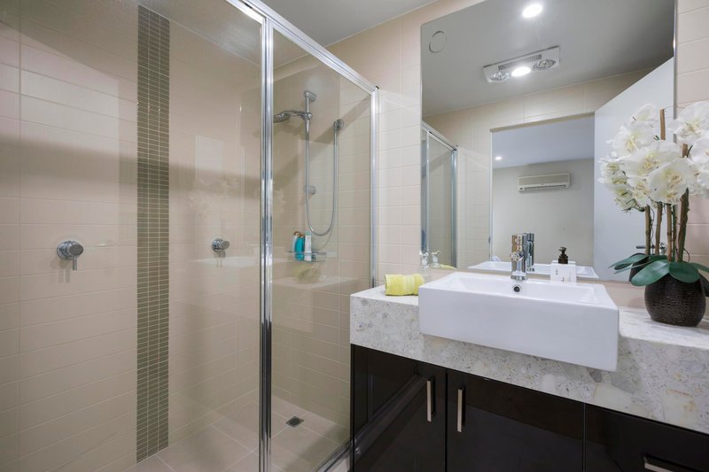 Photo - 2/402 Barkly Street, Elwood VIC 3184 - Image 8