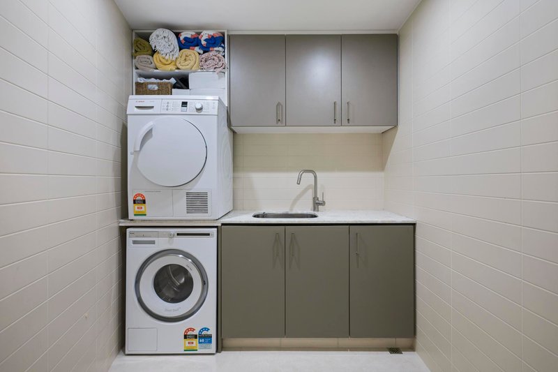 Photo - 2/402 Barkly Street, Elwood VIC 3184 - Image 12