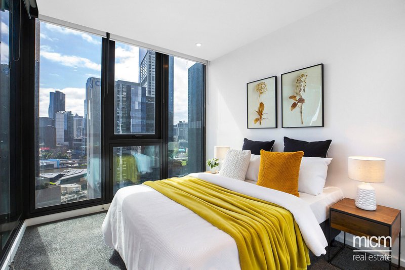 Photo - 2403/151 City Road, Southbank VIC 3006 - Image 6