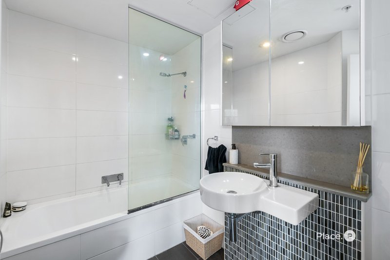Photo - 2403/501 Adelaide Street, Brisbane City QLD 4000 - Image 9