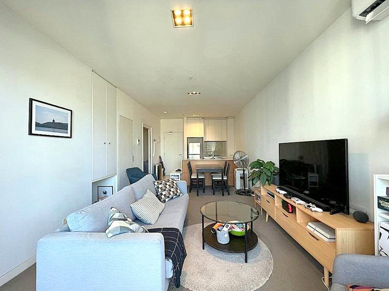 Photo - 2404/8 Franklin Street, Melbourne VIC 3000 - Image