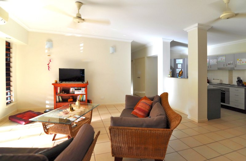 Photo - 2405/22-26 Clifton Road, Clifton Beach QLD 4879 - Image 4