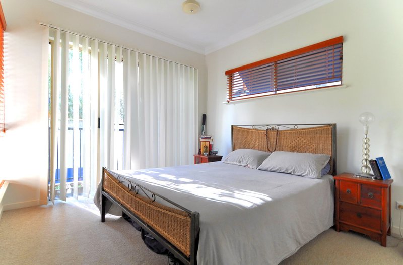 Photo - 2405/22-26 Clifton Road, Clifton Beach QLD 4879 - Image 9