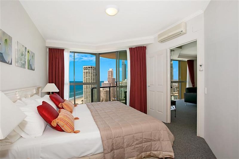 Photo - 2405/3400 Gold Coast Highway, Surfers Paradise QLD 4217 - Image 3