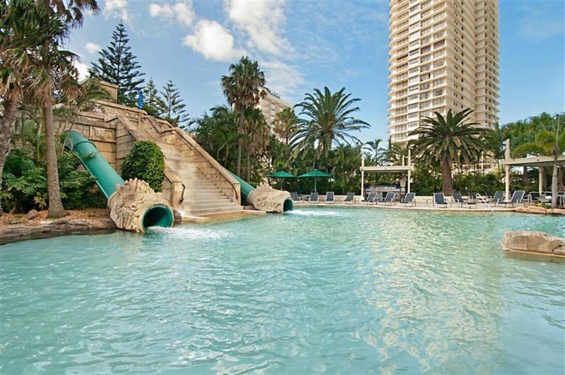 Photo - 2405/3400 Gold Coast Highway, Surfers Paradise QLD 4217 - Image 4