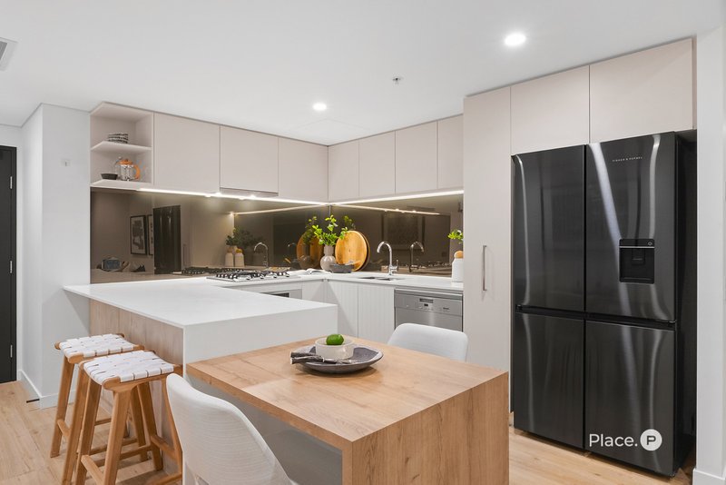 Photo - 2405/8 Adelaide Street, Brisbane City QLD 4000 - Image 13