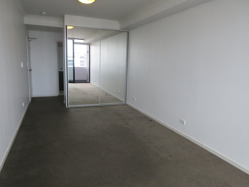 Photo - 2405A/420 Macquarie Street, Liverpool NSW 2170 - Image 3