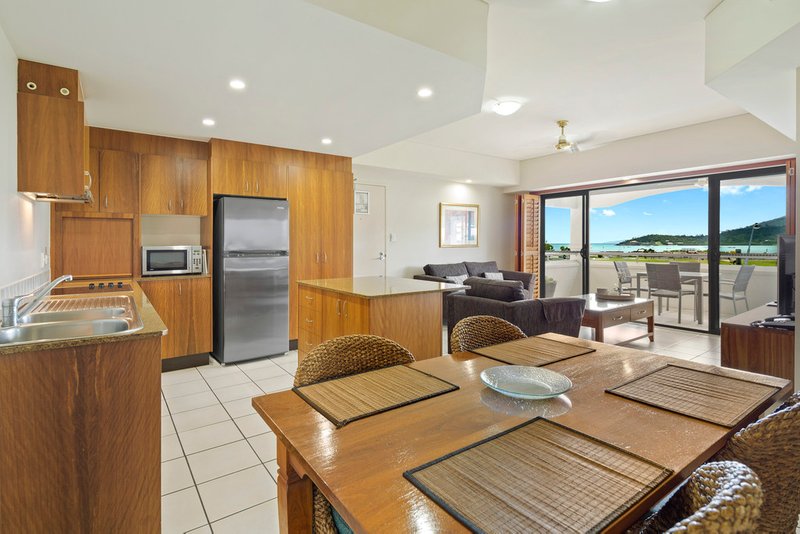 Photo - 2/406 Shute Harbour Road, Airlie Beach QLD 4802 - Image 3