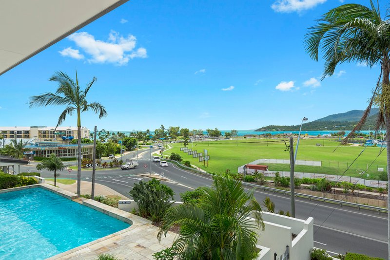 Photo - 2/406 Shute Harbour Road, Airlie Beach QLD 4802 - Image 4