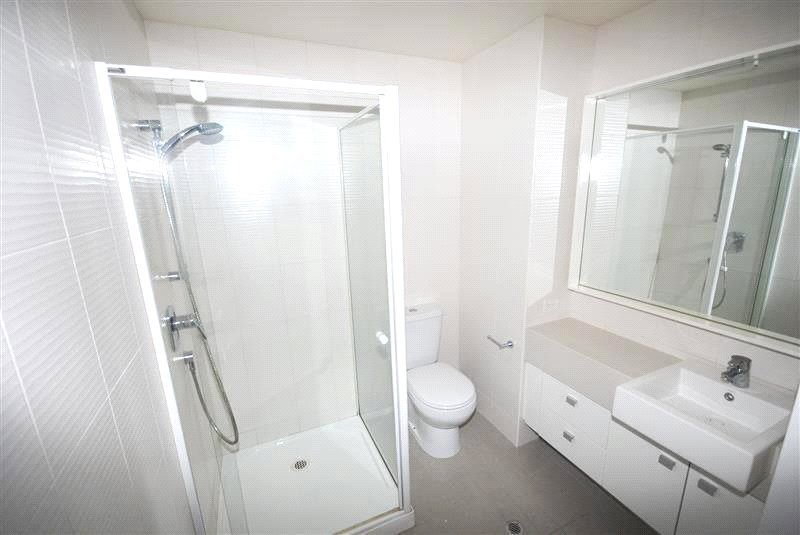 Photo - 2406/63 Whiteman Street, Southbank VIC 3006 - Image 4