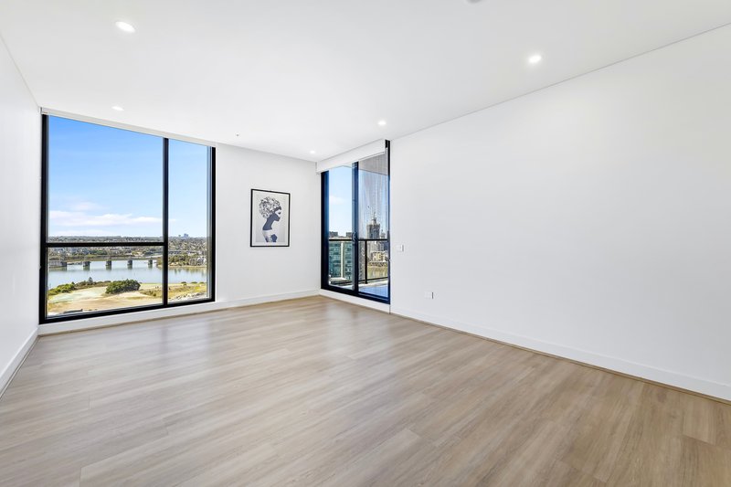 Photo - 2407/14 Hill Road, Wentworth Point NSW 2127 - Image 1