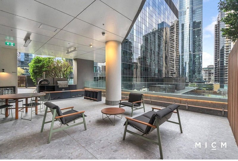 Photo - 2408/1 Freshwater Place, Southbank VIC 3006 - Image 6