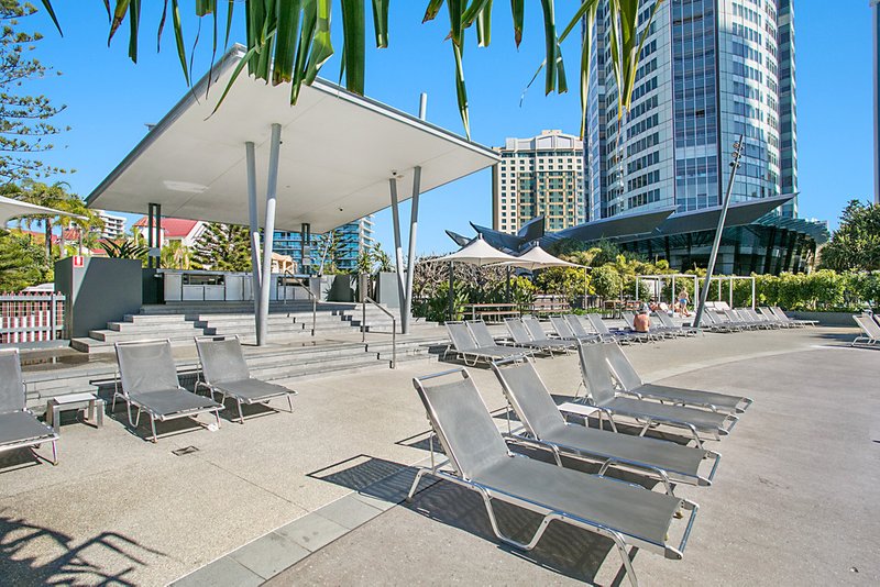 Photo - 2409 'Q1' 9 Hamilton Avenue, Surfers Paradise QLD 4217 - Image 13