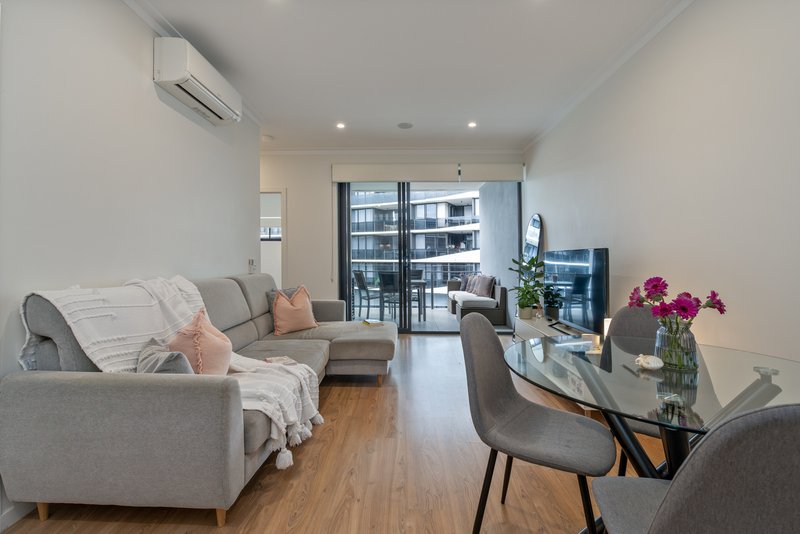 Photo - 2409/35 Tondara Lane, West End QLD 4101 - Image 6