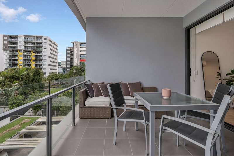 Photo - 2409/35 Tondara Lane, West End QLD 4101 - Image 7