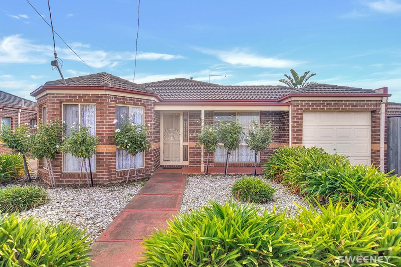 Photo - 2/41-43 Balaclava Avenue, Altona Meadows VIC 3028 - Image 1