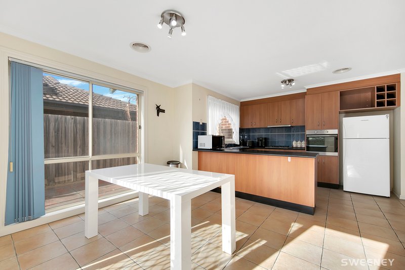 Photo - 2/41-43 Balaclava Avenue, Altona Meadows VIC 3028 - Image 6