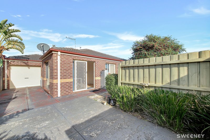 Photo - 2/41-43 Balaclava Avenue, Altona Meadows VIC 3028 - Image 12