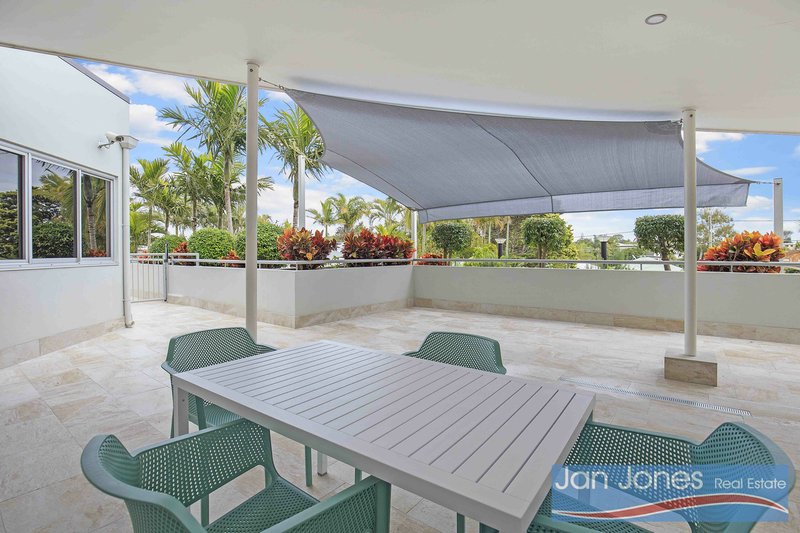 Photo - 2/41-43 Marine Parade, Redcliffe QLD 4020 - Image 13