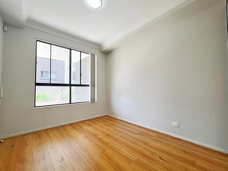 Photo - 2/41-43 Veron Street, Wentworthville NSW 2145 - Image 6