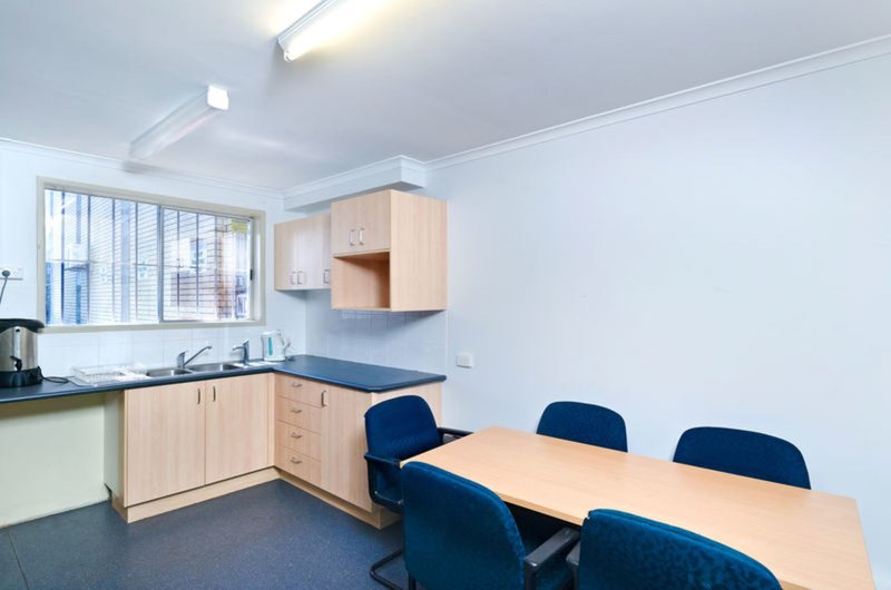 Photo - 2/41-43 Wharf Street, Tweed Heads NSW 2485 - Image 3