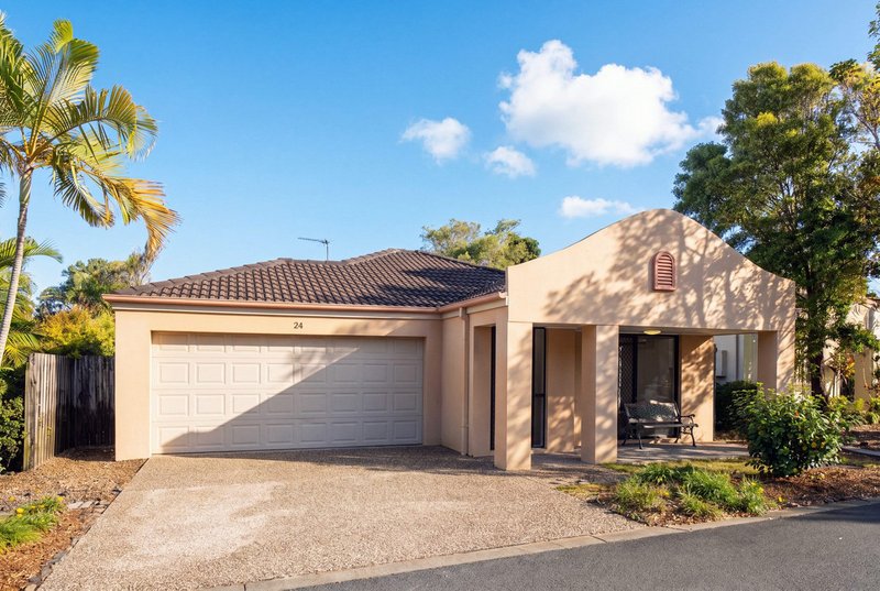 Photo - 24/1-5 Studio Drive, Pacific Pines QLD 4211 - Image 1