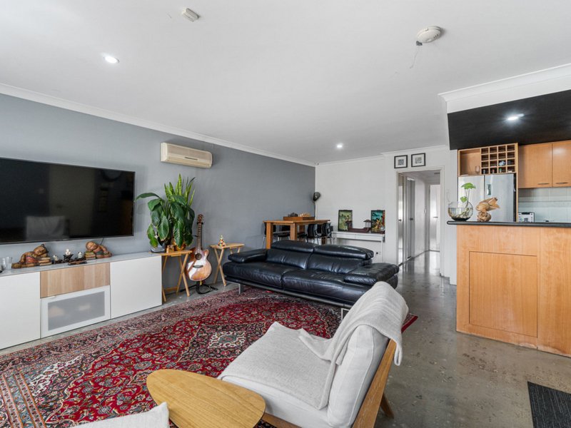 Photo - 2/41 Brown Street, East Perth WA 6004 - Image 2