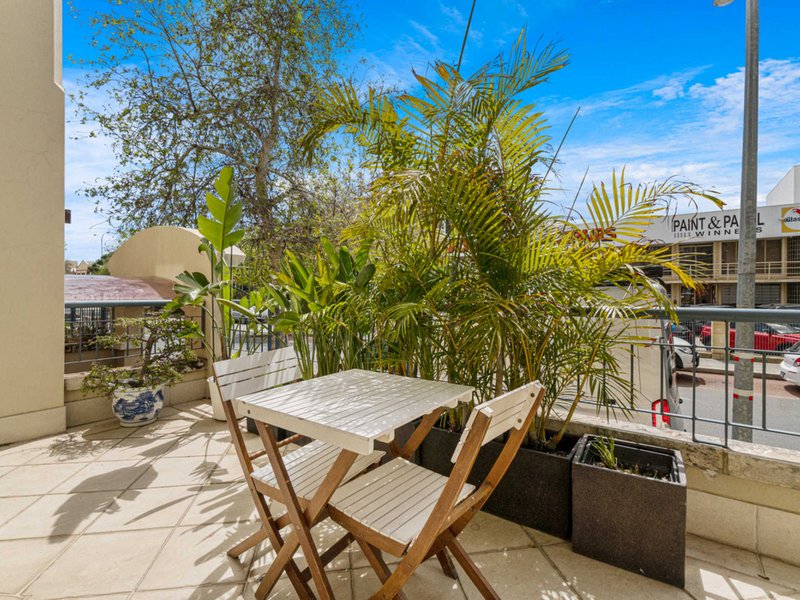 Photo - 2/41 Brown Street, East Perth WA 6004 - Image 5