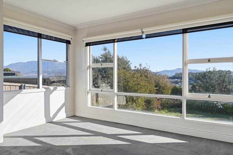 Photo - 241 Cambridge Road, Warrane TAS 7018 - Image 3