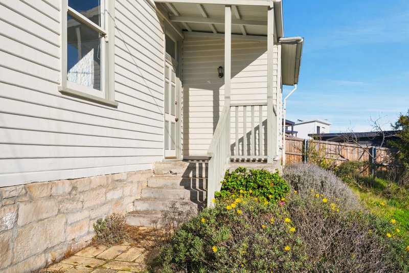 Photo - 241 Cambridge Road, Warrane TAS 7018 - Image 11