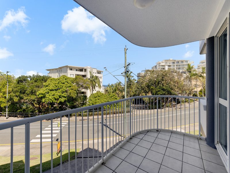 Photo - 2/41 Canberra Terrace, Caloundra QLD 4551 - Image 10