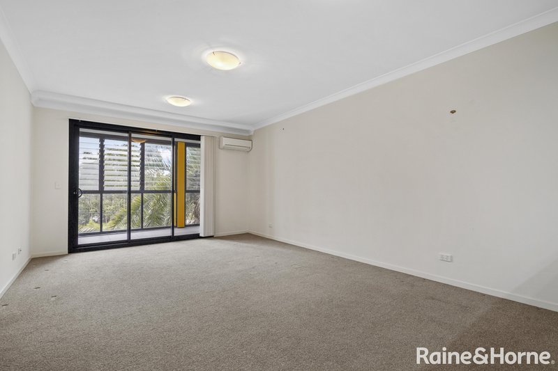 Photo - 24/1 Drinkwater Lane, Edmondson Park NSW 2174 - Image 3