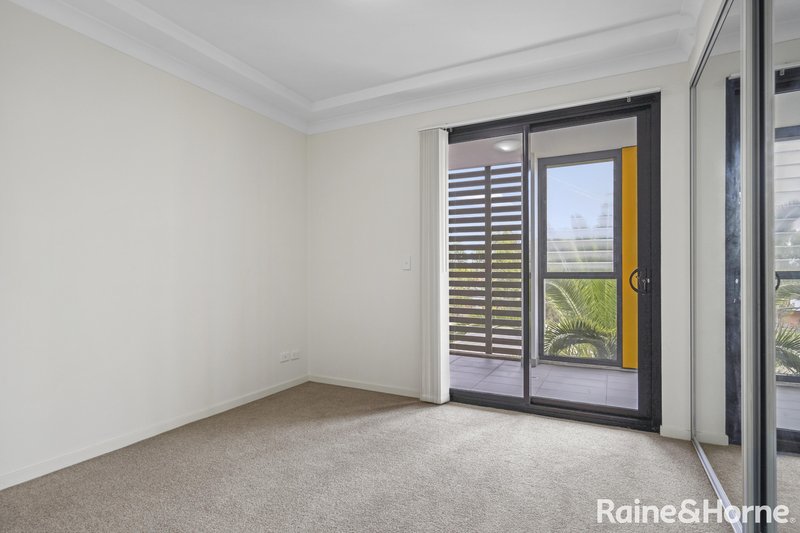 Photo - 24/1 Drinkwater Lane, Edmondson Park NSW 2174 - Image 4