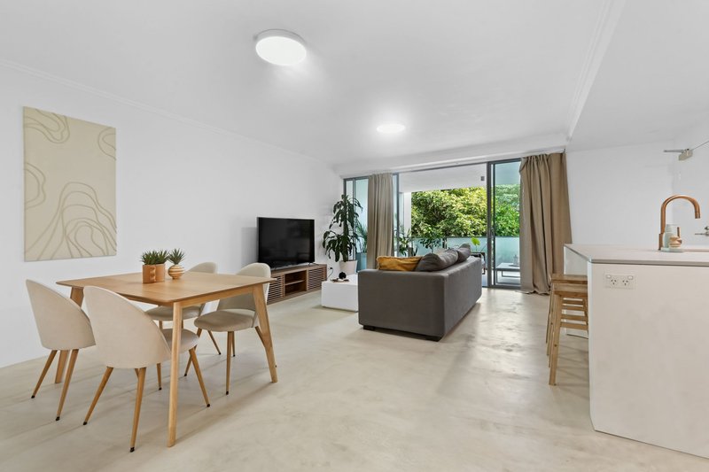 Photo - 24/1 Gaven Crescent, Mermaid Beach QLD 4218 - Image 5