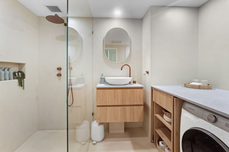 Photo - 24/1 Gaven Crescent, Mermaid Beach QLD 4218 - Image 6