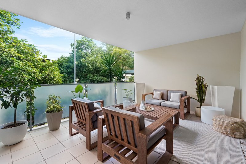 Photo - 24/1 Gaven Crescent, Mermaid Beach QLD 4218 - Image 9