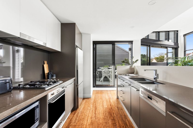 Photo - 24/1 Gibbens Street, Camperdown NSW 2050 - Image 2