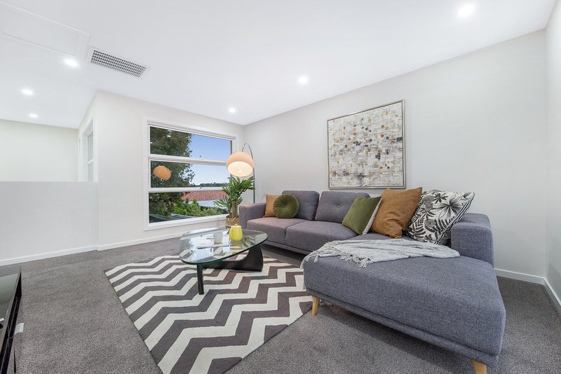 Photo - 2/41 Hansworth Street, Mulgrave VIC 3170 - Image 6