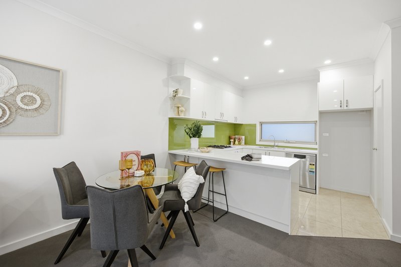 Photo - 2/41 High Street, Bayswater VIC 3153 - Image 1