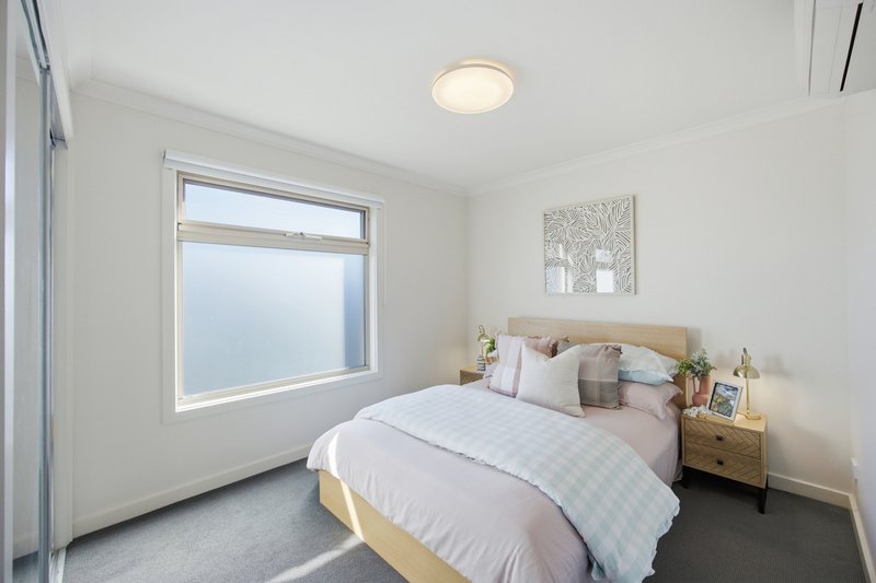 Photo - 2/41 High Street, Bayswater VIC 3153 - Image 7