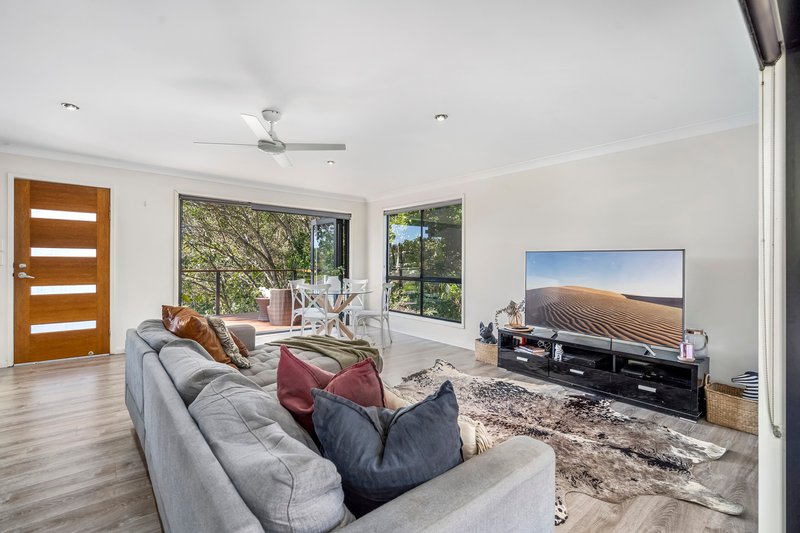 Photo - 2/41 Hillcrest Avenue, Tugun QLD 4224 - Image 2