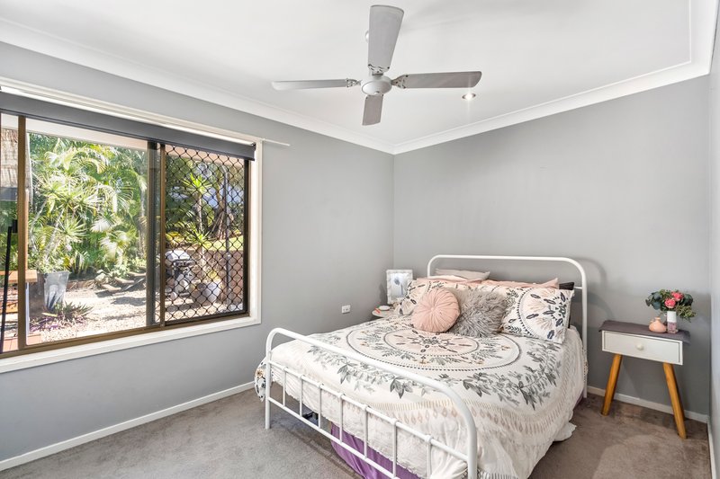 Photo - 2/41 Hillcrest Avenue, Tugun QLD 4224 - Image 10