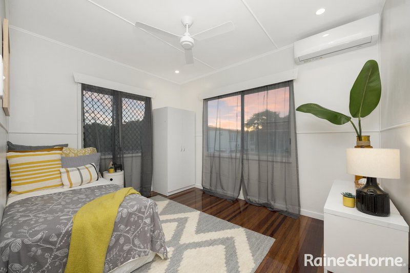 Photo - 241 Howlett Street, Currajong QLD 4812 - Image 6