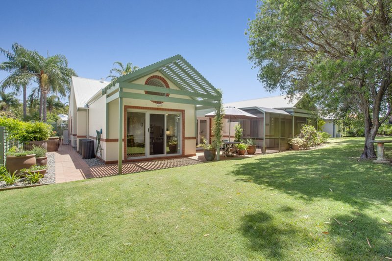 Photo - 2/41 Kestrel Avenue, Salamander Bay NSW 2317 - Image 2