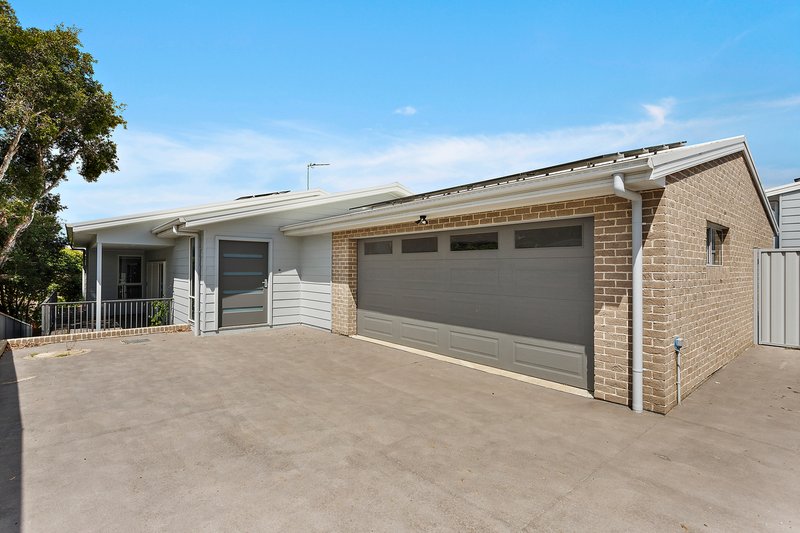 Photo - 2/41 Lake Heights Road, Lake Heights NSW 2502 - Image 5