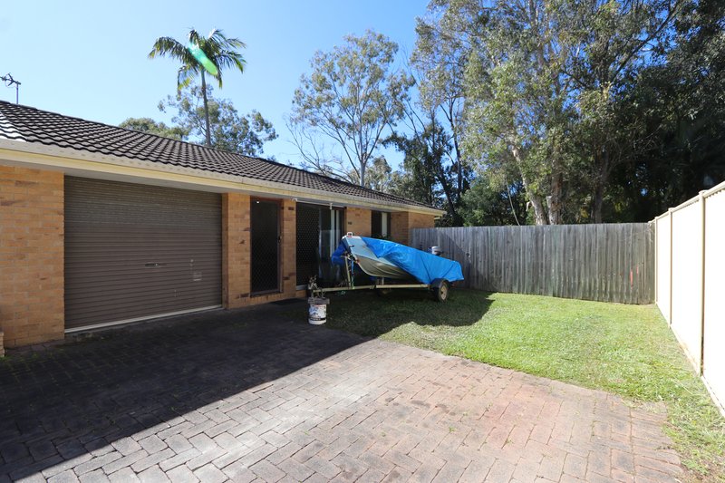 Photo - 2/41 Morinda Way, Labrador QLD 4215 - Image