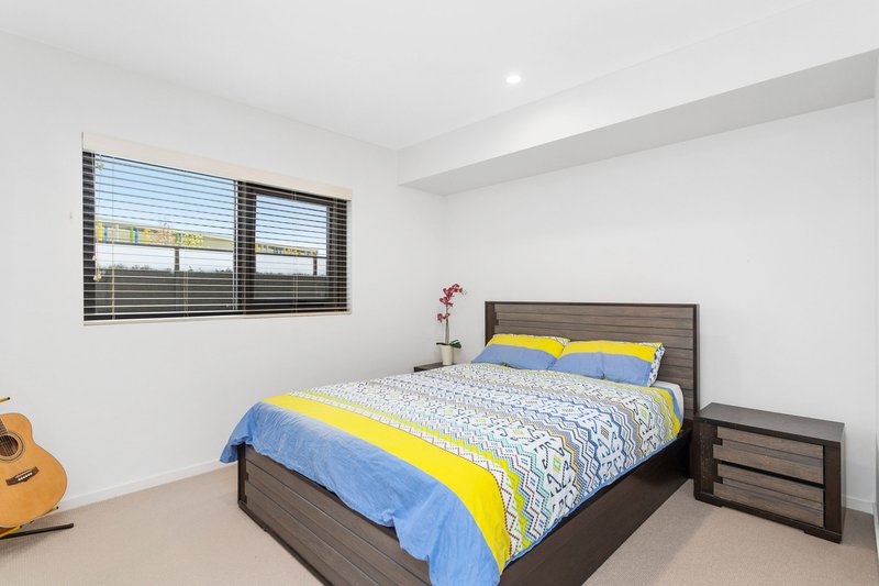 Photo - 24/1 Rowe Avenue, Rivervale WA 6103 - Image 6